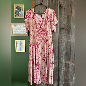 Chic Floral Midi Dress